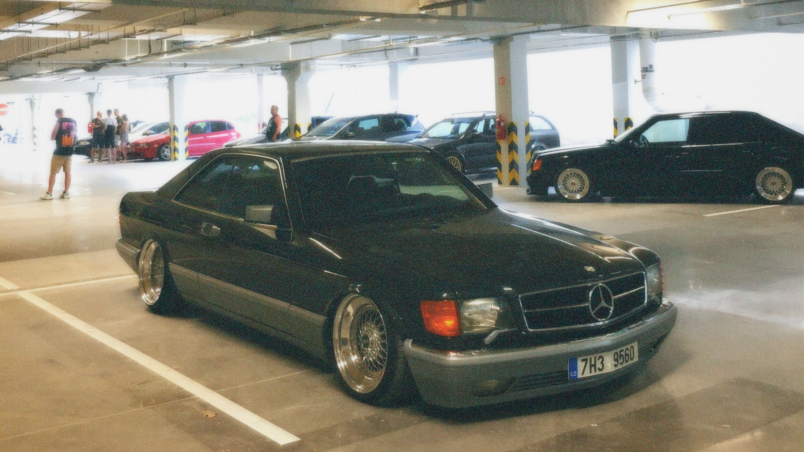 Mercedes Benz 560 SEC